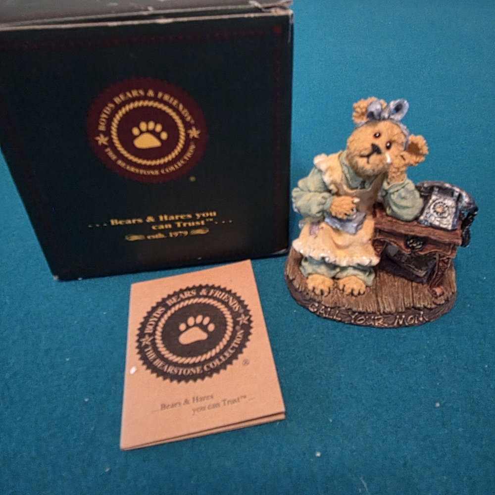 Boyd's Bear. Momma Guiltrip
